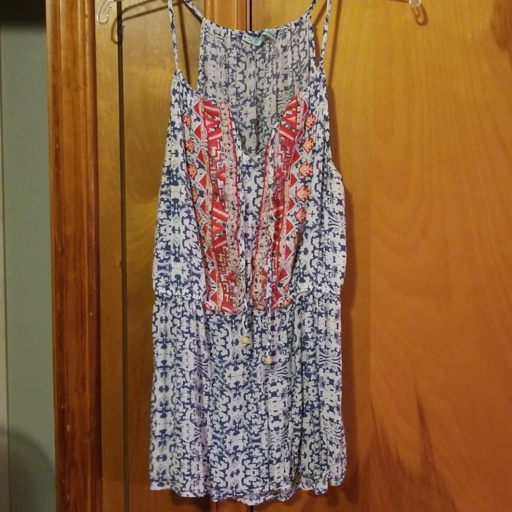 Maurices top